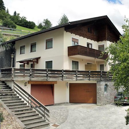 Apartment Kristyn Urtijëi Dış mekan fotoğraf