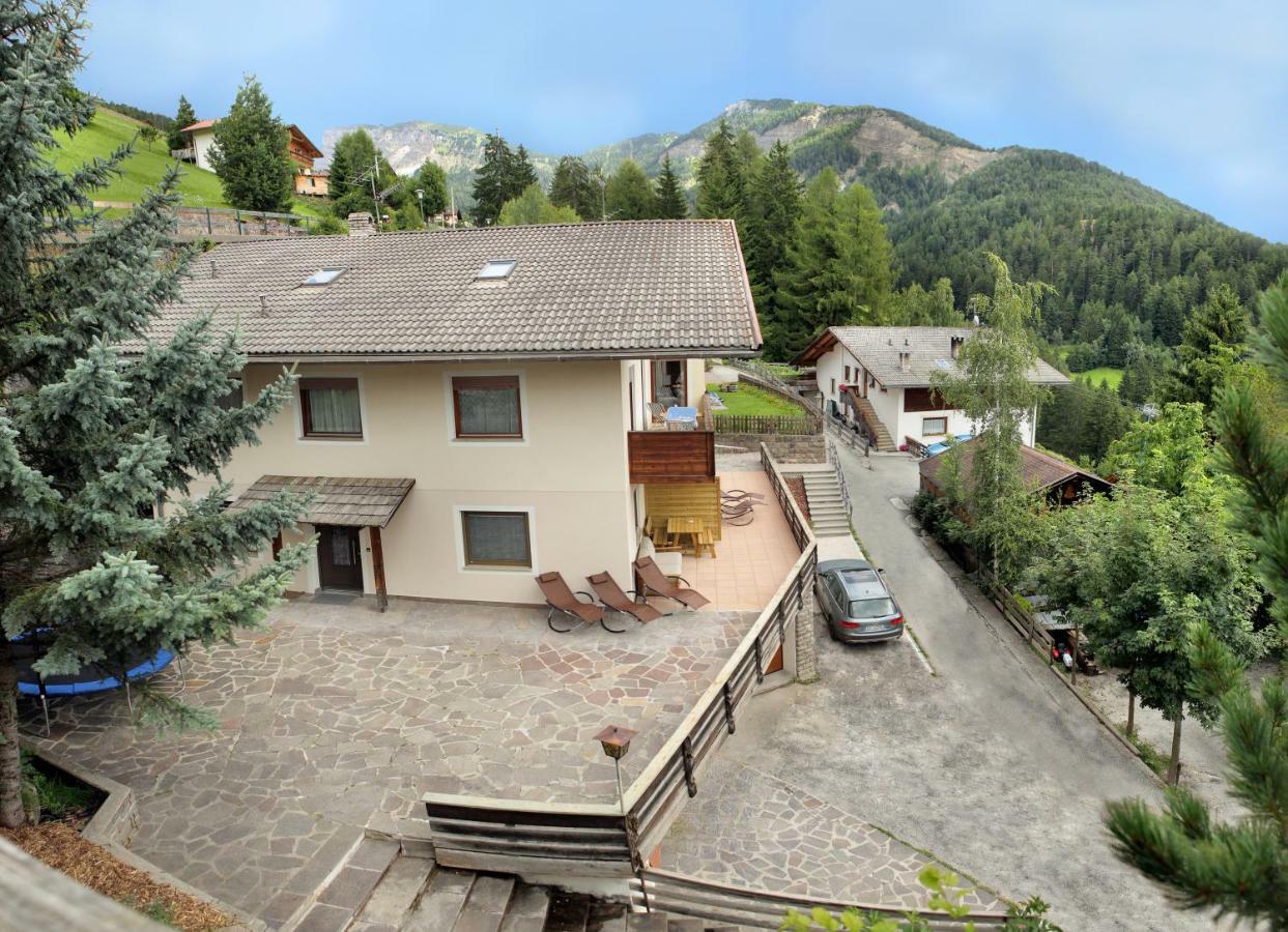 Apartment Kristyn Urtijëi Dış mekan fotoğraf