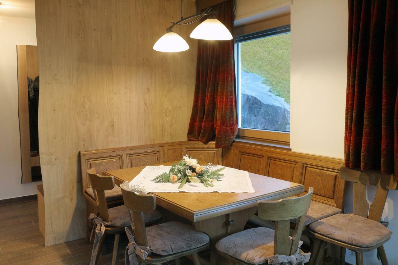 Apartment Kristyn Urtijëi Dış mekan fotoğraf